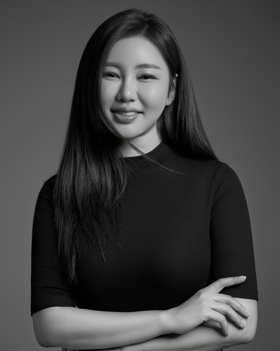 디시트렌드 女트로트 인기투표 1위 송가인, 상추 심다 팬심도 심었다