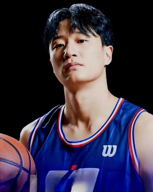 허웅, 비시즌에도 뜨거운 인기몰이 성공으로 1위