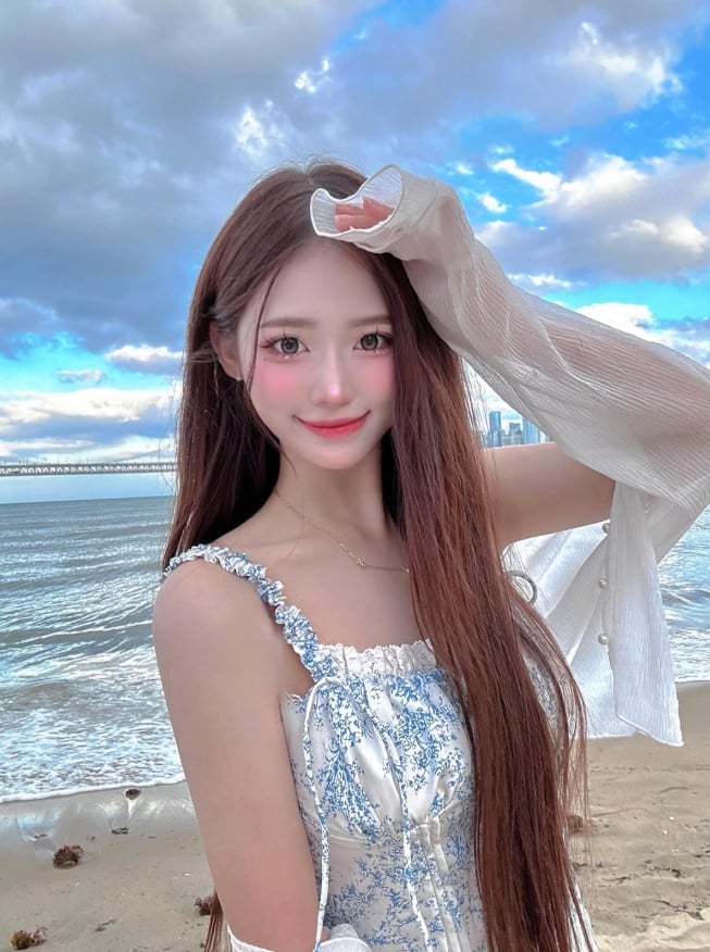 치어리더 이소민, 빛나는 그녀…팬들이 뽑은 디시트렌드 1위