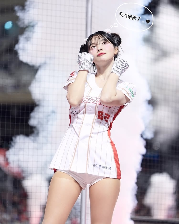 이다혜, 5년 만에 치어리더 전설 등극…가수·방송·기부까지 다 되는 글로벌 스타