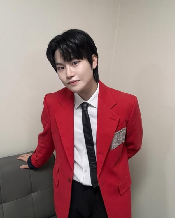 황민우, 21번째 생일 앞두고 디시트렌드 1위 선물 받았다