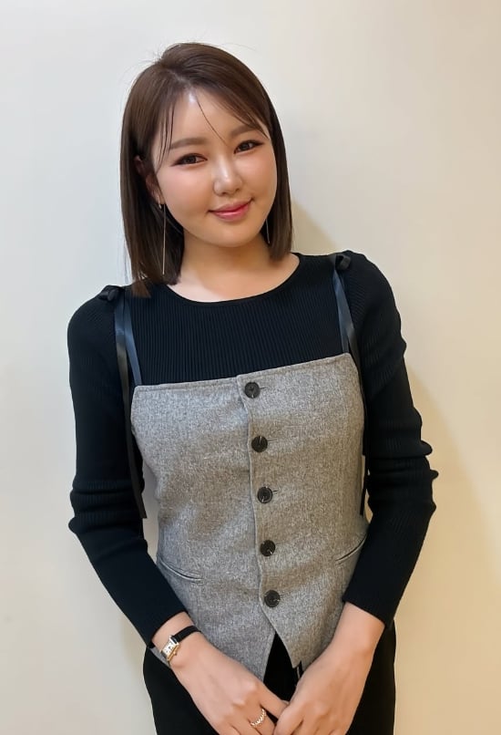 송가인, 디시트렌드 트로트 여가수 정상…“여왕의 귀환” 팬 응원 봇물